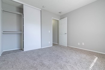 43436 N 16th Street West 1-3 Beds Apartment, Affordable for Rent - Photo Gallery 18