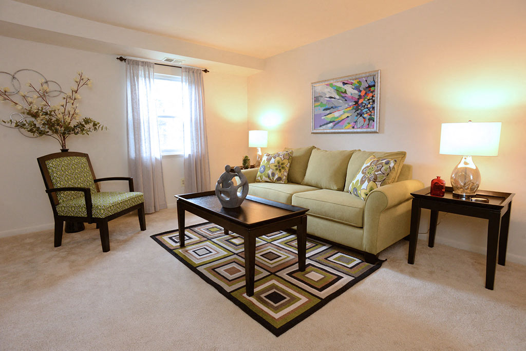 Kings Mill Apartments & Townhomes is a similar property to 11 Avenal Rd, Essex, MD 21221 located in Essex