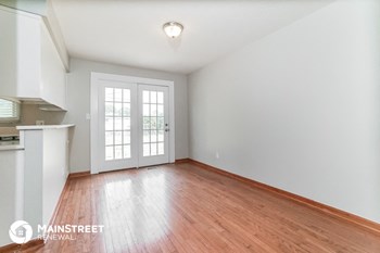 4856 Cryodon Blvd N 4 Beds House for Rent - Photo Gallery 5