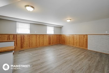 4856 Cryodon Blvd N 4 Beds House for Rent - Photo Gallery 10