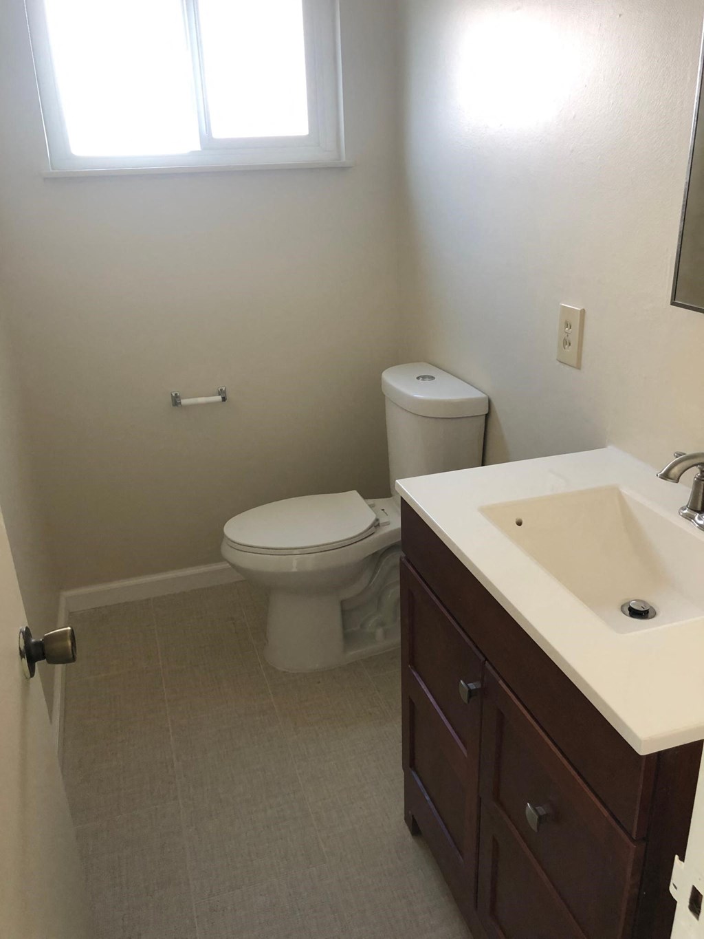 4584 Hamilton Avenue 2 Beds Apartment for Rent - Photo Gallery 9