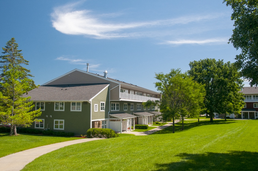Chancellor Manor Burnsville MN