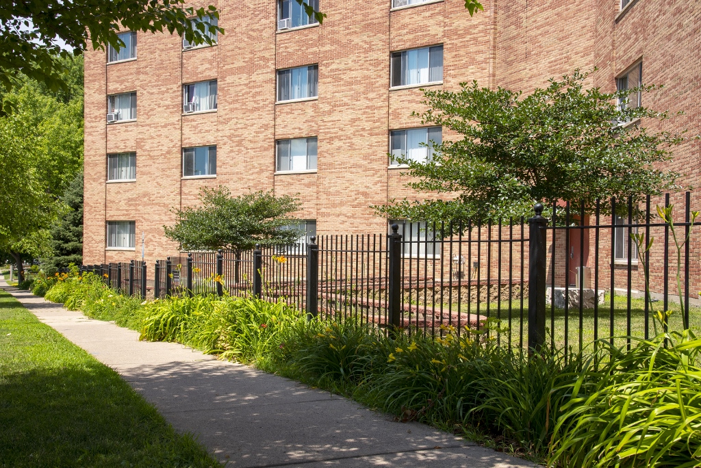 Dale Street Place Apartments St. Paul