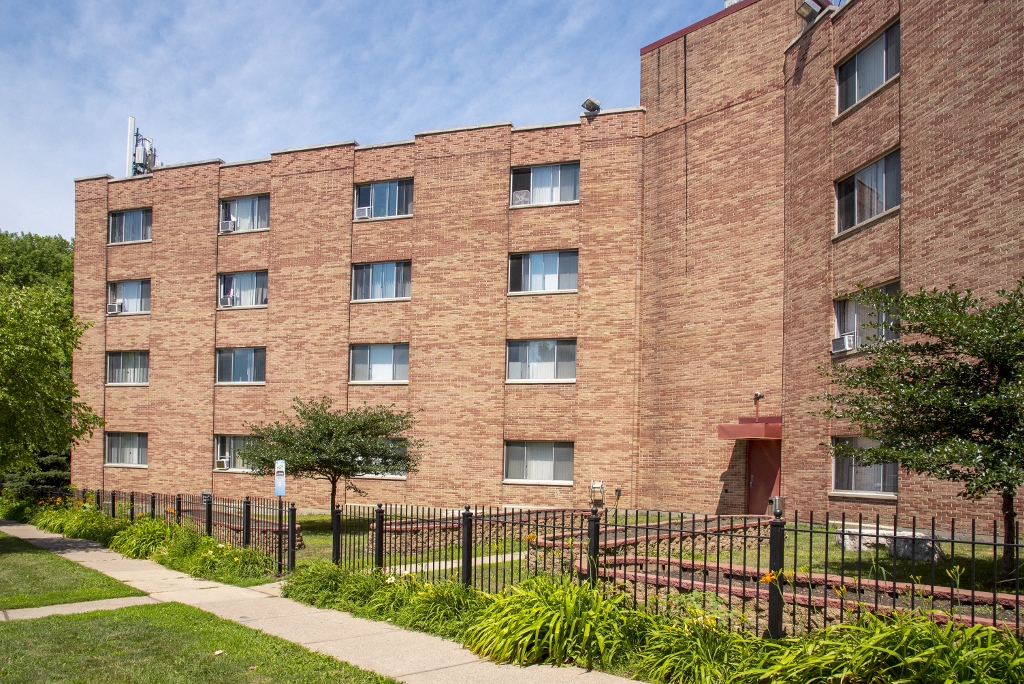 Dale Street Place Apartments St. Paul