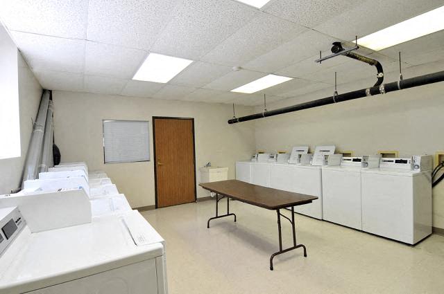 Lasalle Commons Apartments Minneapolis