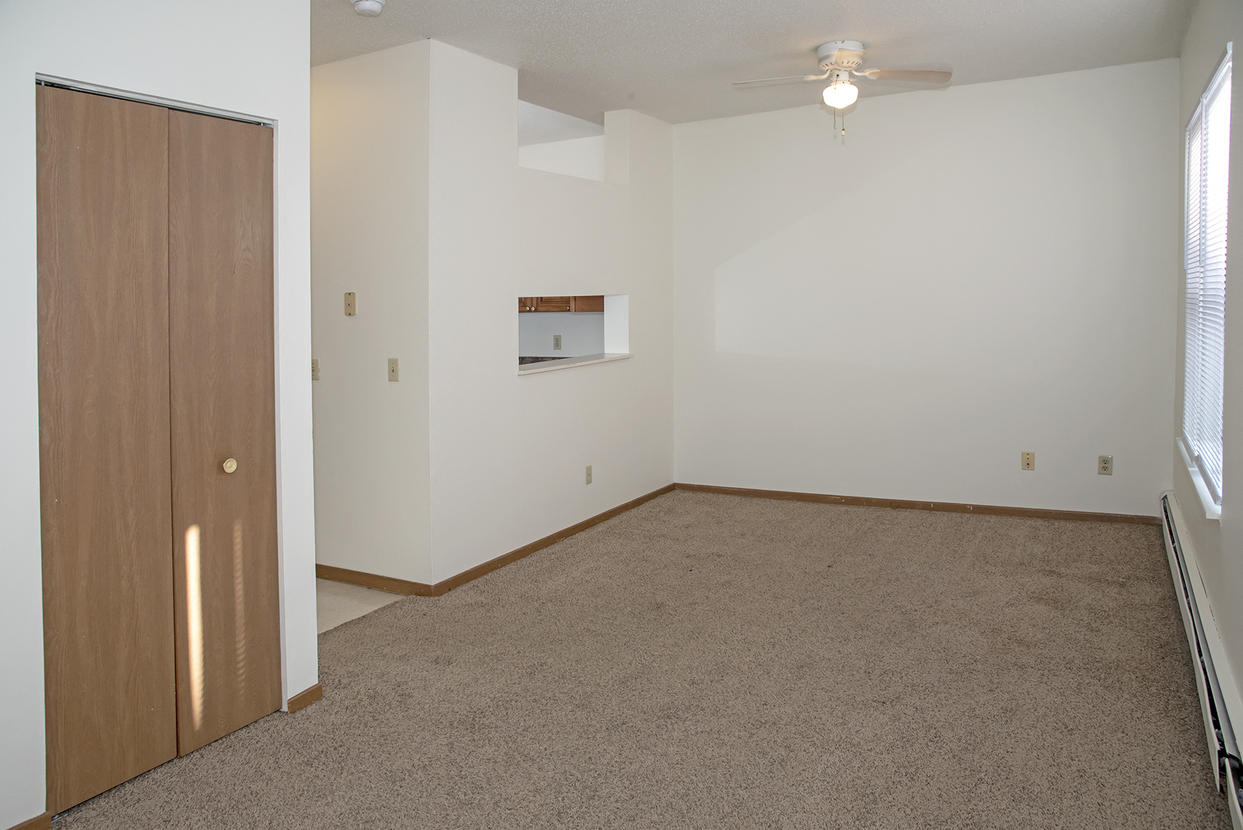 Lasalle Commons Apartments Minneapolis