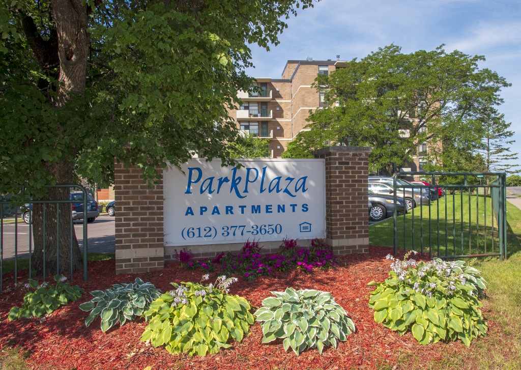 Park Plaza Apartments Minneapolis
