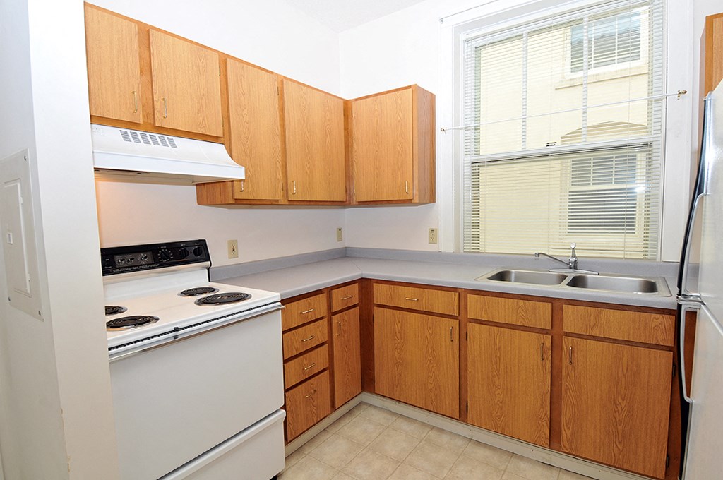 A photo of a Kitchen at The Androy Apartments located in Hib