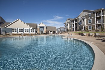Sparkling Pool | The Reserve at Quail North in Oklahoma City, OK 73134 - Photo Gallery 4