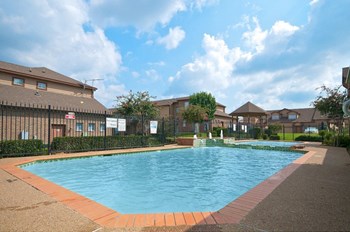 1325 Daja Lane 3-4 Beds Townhouse, Affordable for Rent - Photo Gallery 2