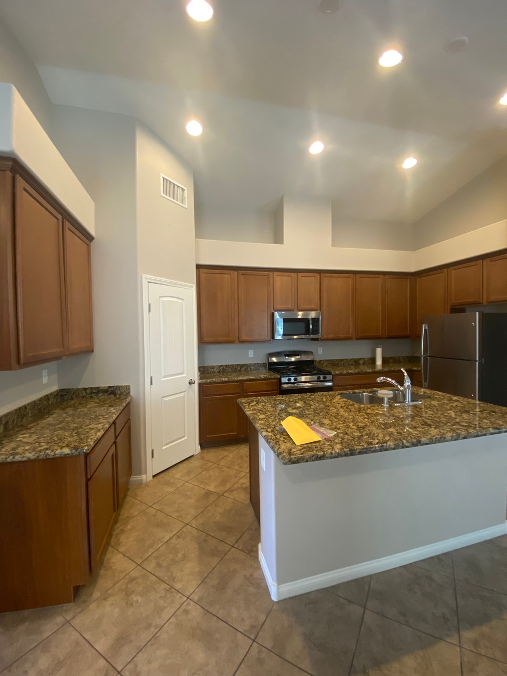 9492 Jumping Frog Court 4 Beds House for Rent - Photo Gallery 17