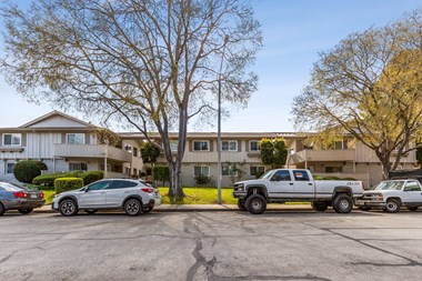 1228 W. Mckinley 1-2 Beds Apartment for Rent