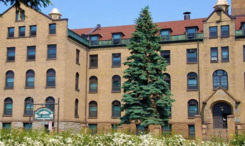 Building Exterior Building Exterior at Stonehouse Square, Minneapolis