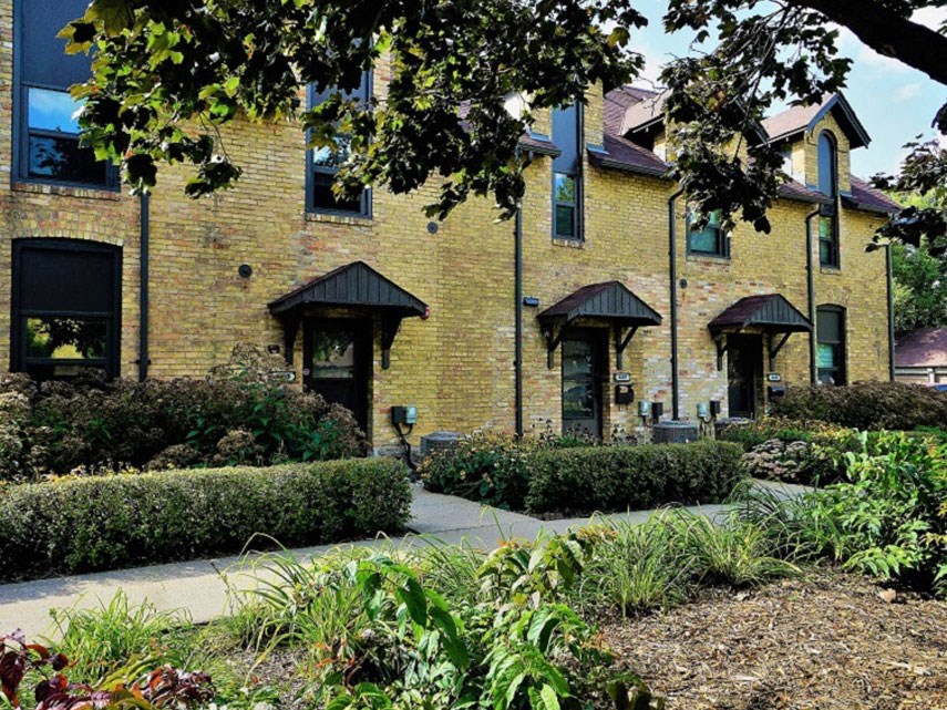 Stonehouse Square Apartments, 215 Broadway Street NE, Minneapolis, MN