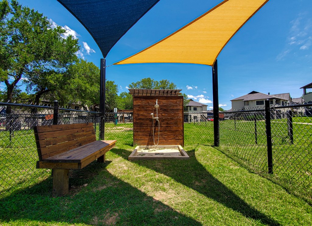 pet-friendly apartments for rent in austin with a dog wash station
