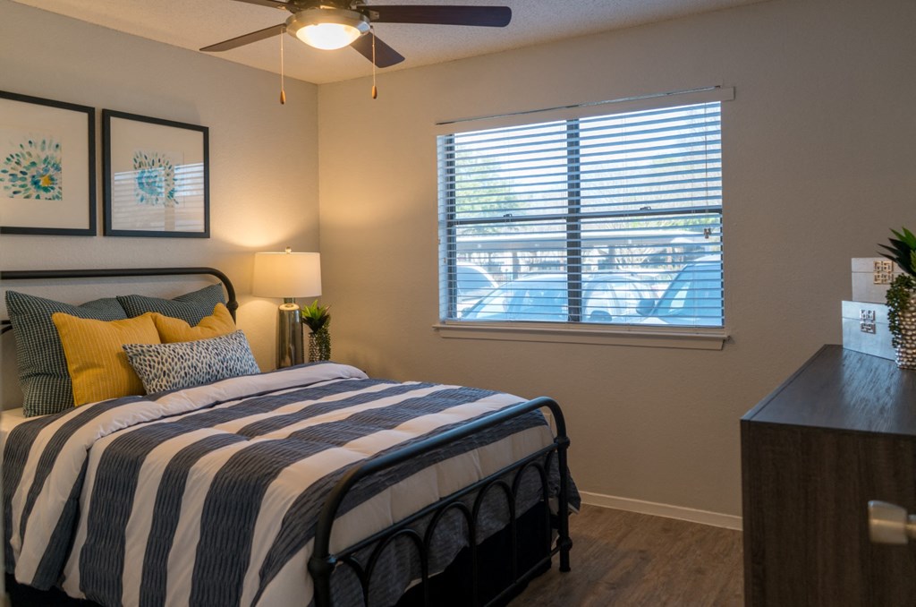austin tx apartments with a large guest bedroom