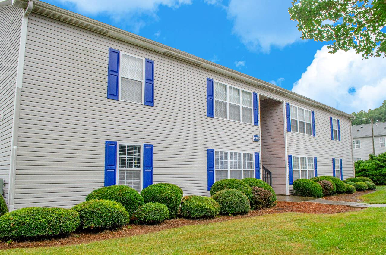 Chapel Walk Apartments | Apartments in Greensboro, NC