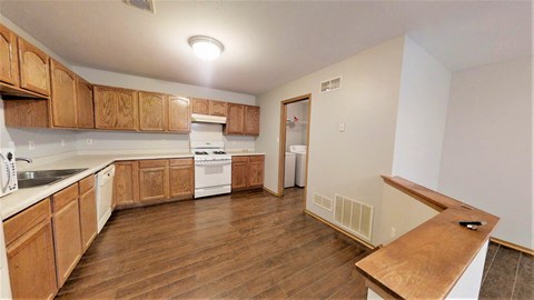 1945 West 86Th Lane 3 Beds Apartment for Rent