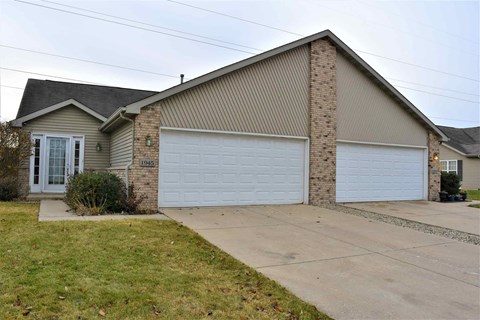 1945 West 86Th Lane 3 Beds Apartment for Rent