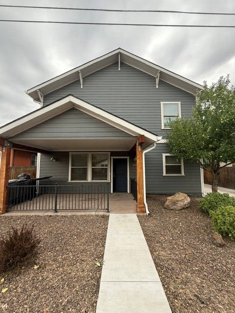 519 West Tombstone Avenue 6 Beds Apartment for Rent