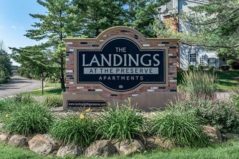 the landings at the preserve apartments sign