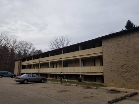 1320 Bailey Road 1-2 Beds Apartment for Rent