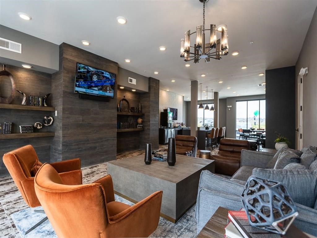 Common Room at Watermark on Twenty Mile, Parker, CO, 80134