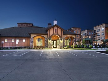 6455 Galleria Drive 1-3 Beds Apartment for Rent - Photo Gallery 2
