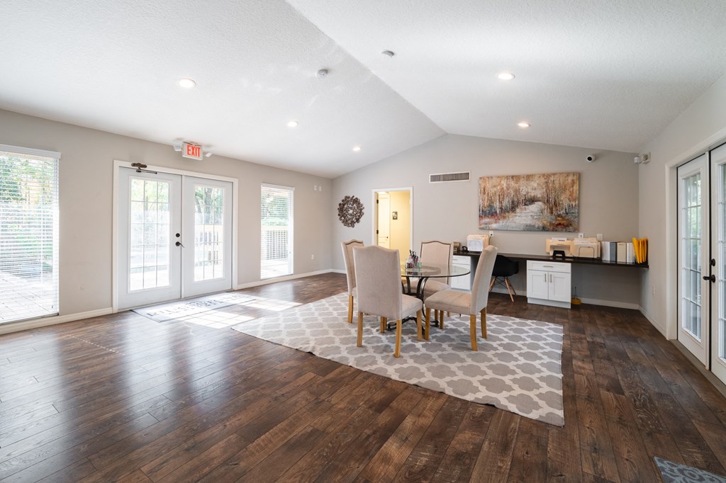 the preserve at ballantyne commons living room and dining room