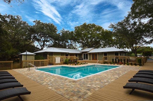 Ridgestone Apartments