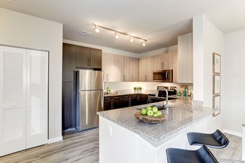 Granite Countertop Kitchen Granite Countertop Kitchen at Rivergate, Woodbridge, Virginia