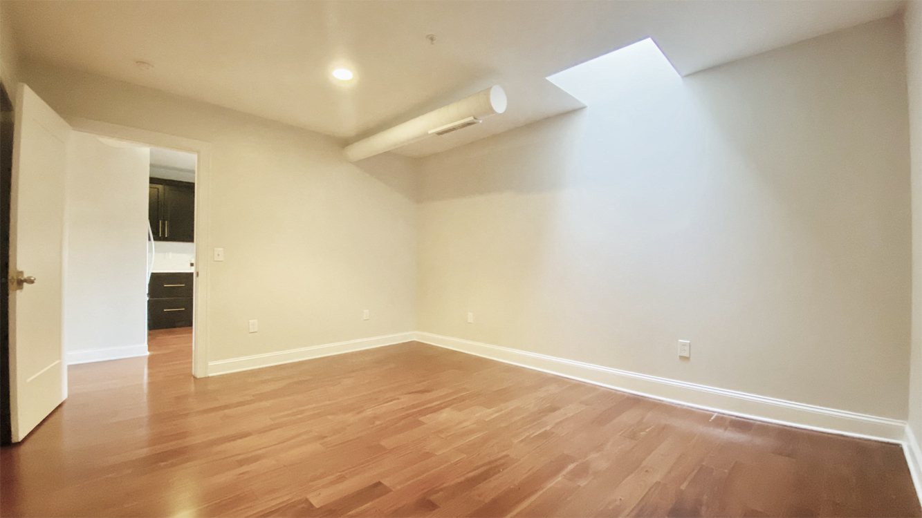 The Foster - Apartment 3C