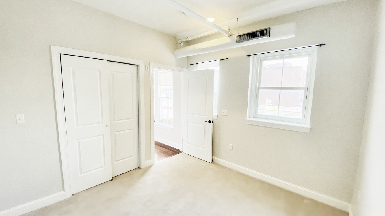 The Foster - Apartment 4B