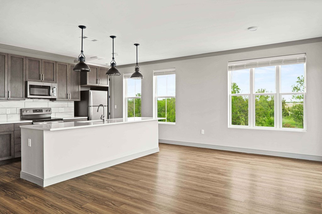 Upton Oxmoor Apartments Louisville kitchen with oversized island