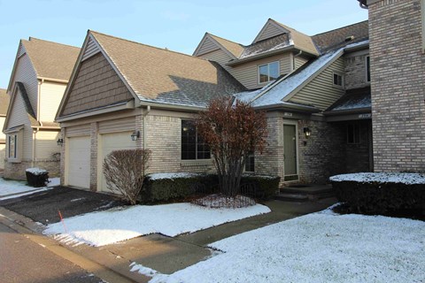 774 South Milford Rd 2 Beds Apartment for Rent