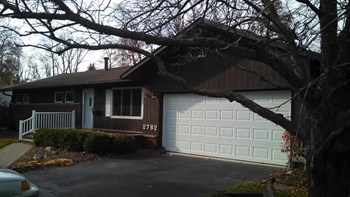 2782 Pine Ridge Road 3 Beds House for Rent