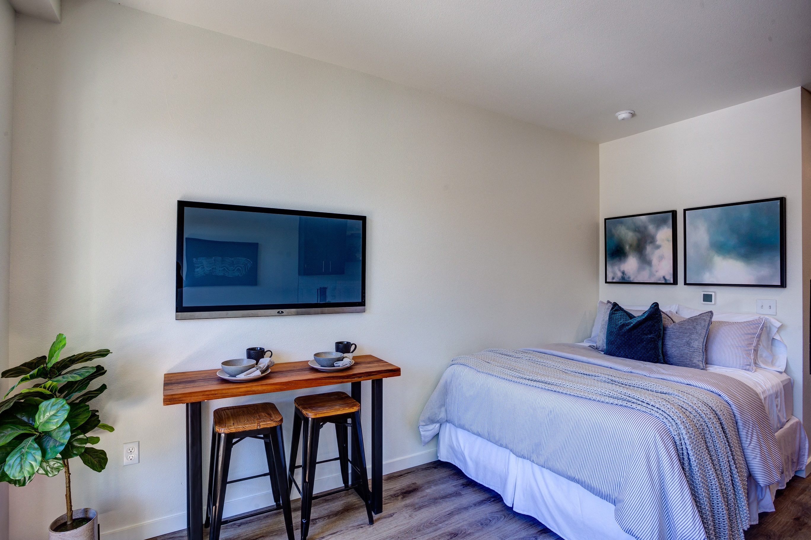 Commons at Sylvan Canyon Studio Apartments