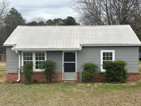 714 Nimitz Avenue 2 Beds Apartment for Rent