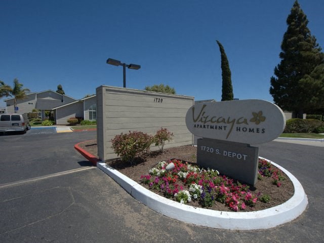 Monument Sign at VIZCAYA APARTMENTS, SANTA MARIA, CA