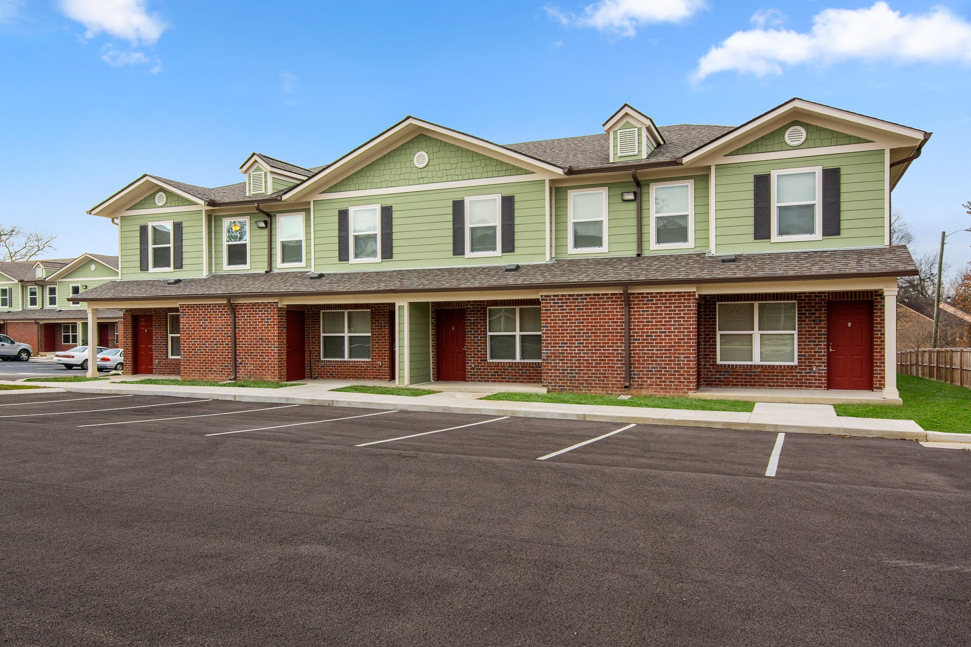 Forest Bend Townhouses Apartments, 501 Forest Park Road, Madison, TN