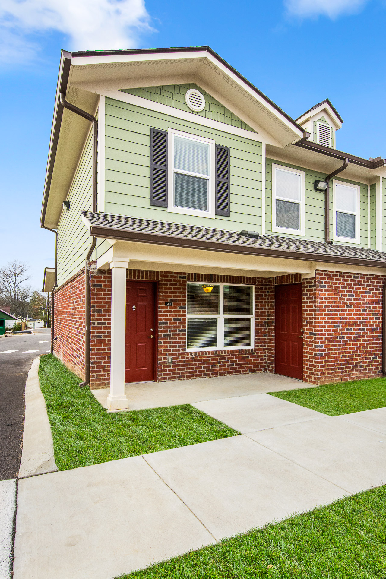 Forest Bend Townhouses Apartments 501 Forest Park Road Madison