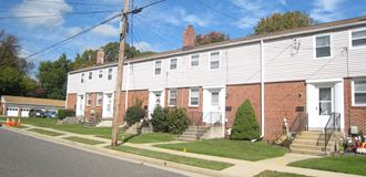 420 North Broadway 2 Beds Apartment for Rent