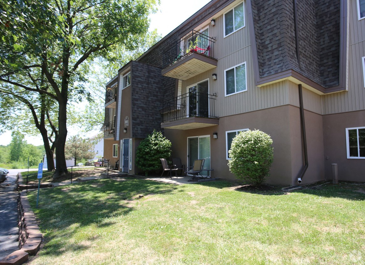 Stone Oak Apartments, 3151 Jennings Road South, Independence, MO RentCafe