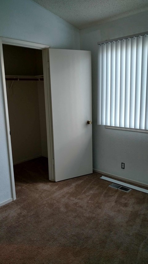 Twin Oaks Town Homes