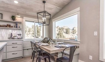 3063 Northeast Yellowpine Road 4 Beds House for Rent - Photo Gallery 4