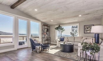 3063 Northeast Yellowpine Road 4 Beds House for Rent - Photo Gallery 6