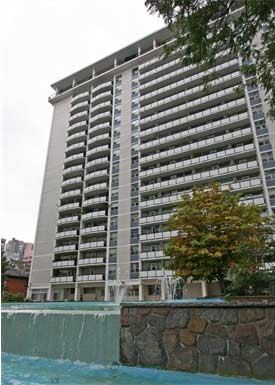 Rent Luxury Apartments In Toronto On Verified Listings Rentcafé 55 Maitland Street Studio 3 Beds Apartment For Rent Photo Gallery 1