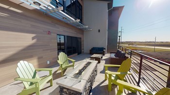 image of rooftop patio - Photo Gallery 4