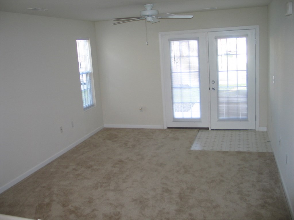 Large living rooms at Prairie I & II