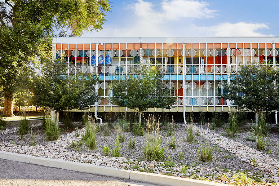 Country Club Gardens Apartments in Denver, CO